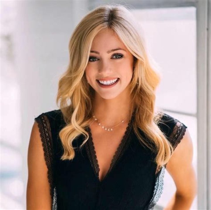 Abby Hornacek Wiki, Age, Biography, Height, Boyfriend & More Miss