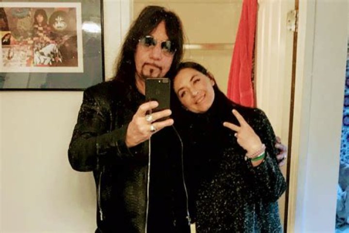 Ace Frehley with his daughter ️ Ace frehley, Kiss pictures, Kiss army
