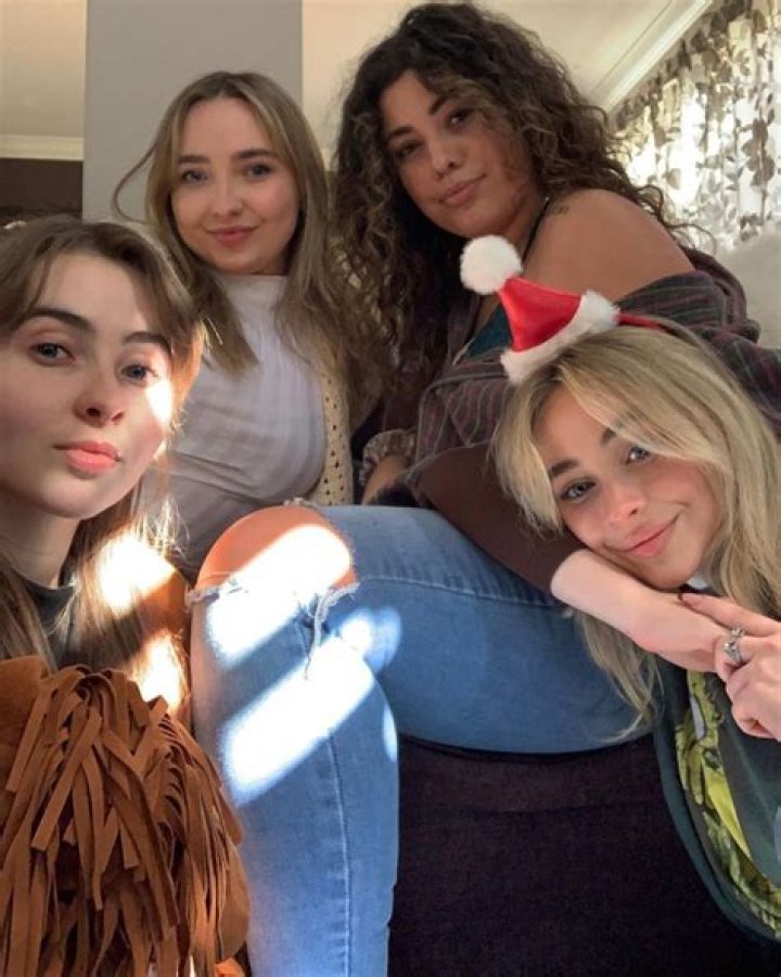 Carpenter Sisters r/SabrinaCarpenter