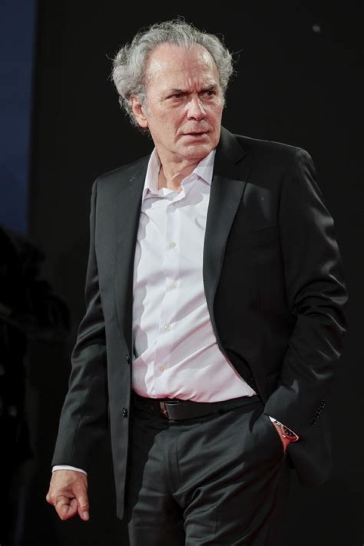 José Coronado, el niño bien que triunfó como actor 65 años, dos hijos