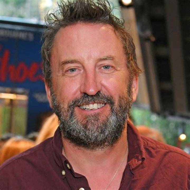 Lee Mack's wife and how nobody believes he met before famous
