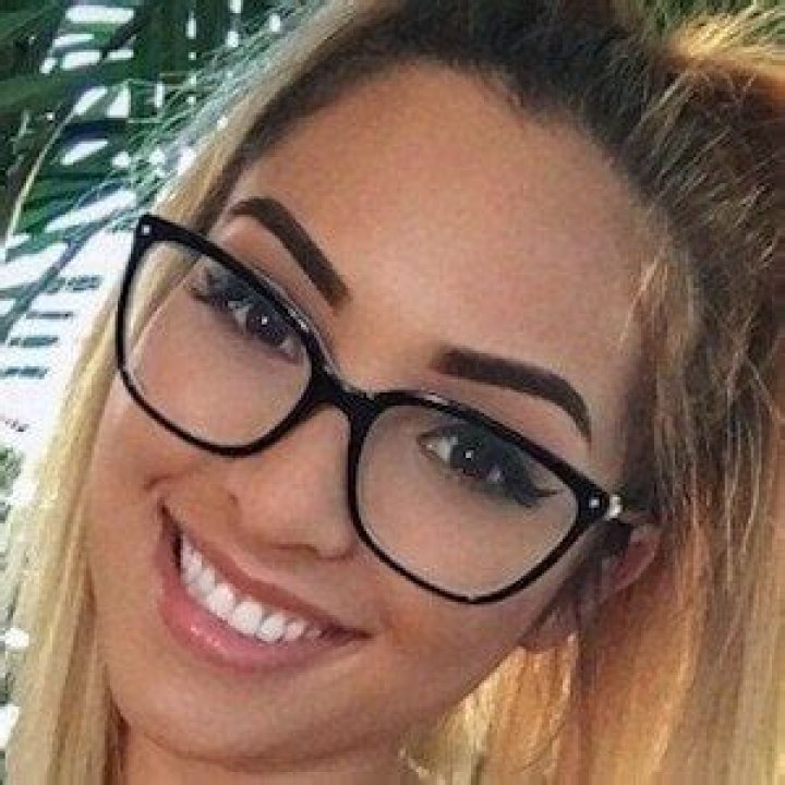 MADDY BELLE (INSTAGRAM STAR) BIO, WIKI, PETIT AMI, &Acirc;GE, TAILLE, POIDS
