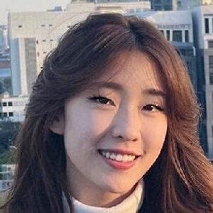 Nara Bask Biography, Age, Height, Boyfriend, Net Worth