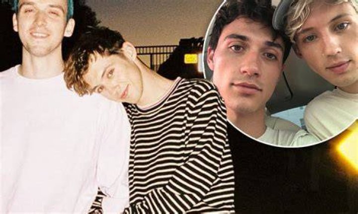 Troye Sivan sparks split rumours with model boyfriend after posting